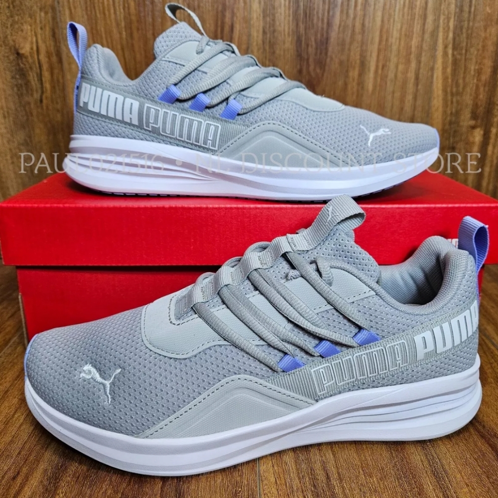 Puma Sneakers